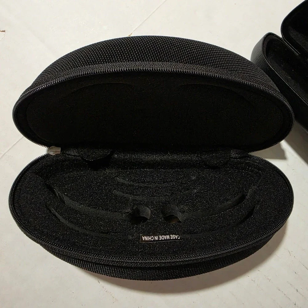 Oakley Sunglass Case Bundle Lot 5 Cases Zipper Clamshell Black 1 Lens